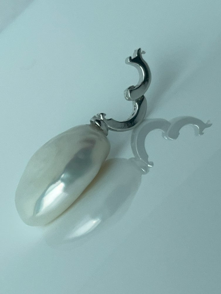 Moon Pendant