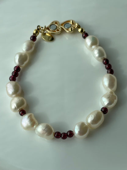 Vera Bracelet